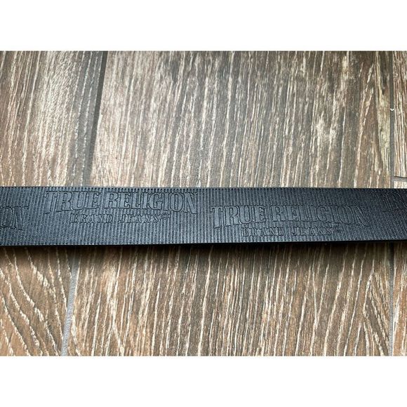 True Religion Men's Sz 34 Black Van Belt w/Textured Logo Repeat & Roller Buckle - Picture 8 of 8